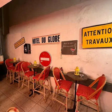 Le Globe-2